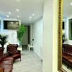 Sama En Nice Room